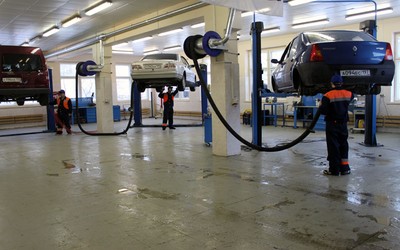 Полы для автосервиса и автомойки